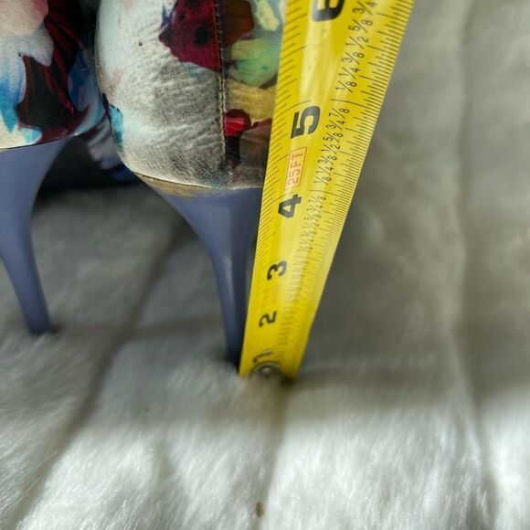 Ashley Stewart colorful  Satin slip on pointed toe gray heels size9W - Picture 11 of 11